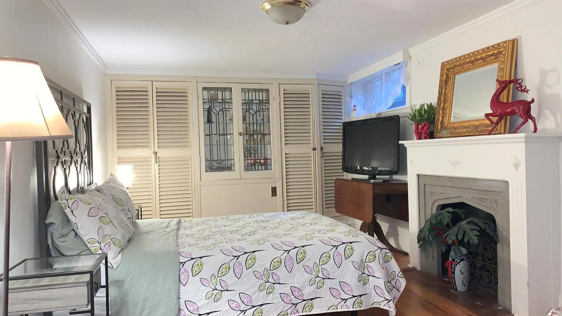 Apartmán Charming Bloor West Retreat Toronto